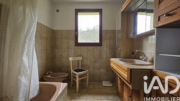 Maison à vendre 5 pièces 132 m² Saint-Étienne-de-Maurs