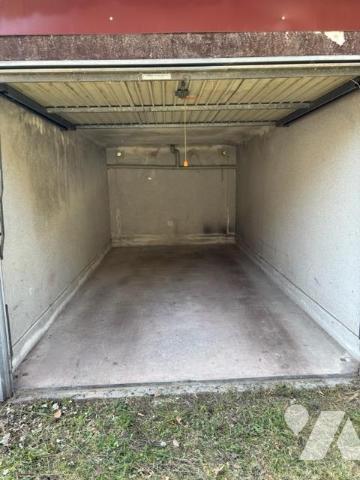 Garages 