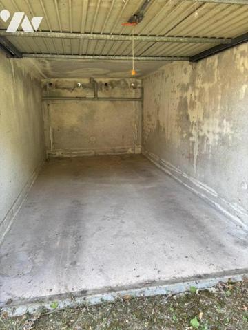 Garages 