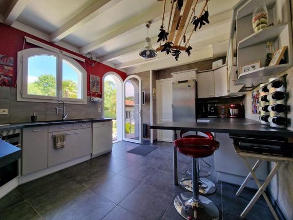 Maison individuelle Rivière-Saas-et-Gourby 193.30 m²