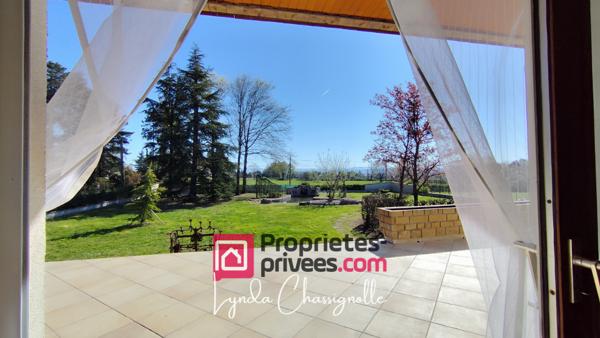 Maison 7 pièces - 187 m² - Terrain 4 500 m² - Riorges - Garage + dépendance