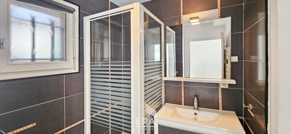 BRUGES proche centre ville - 33520 - Appartement T3 avec jardin 120m²  - Faibles charges !