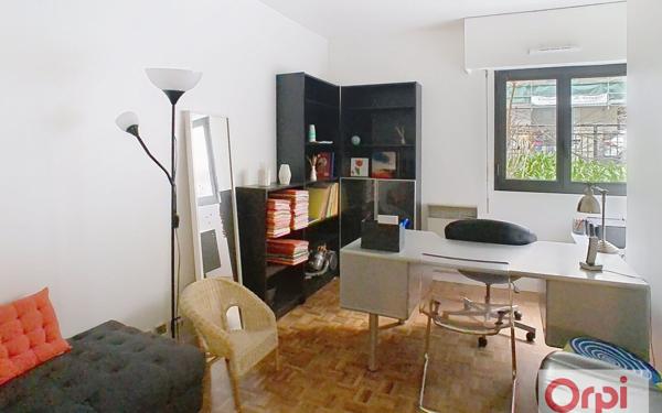 Appartement à vendre    4 pièces • 66,25 m2 Issy-les-Moulineaux