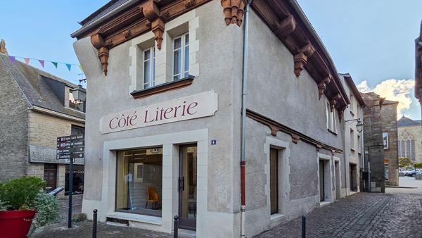 Immeuble Ploërmel 6 pièces 180 m2