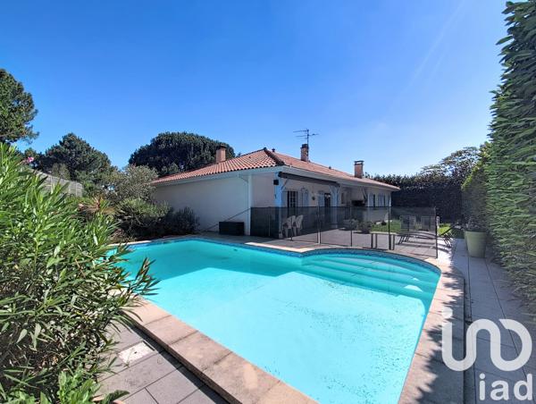 Maison à vendre 6 pièces 143 m² Pessac
