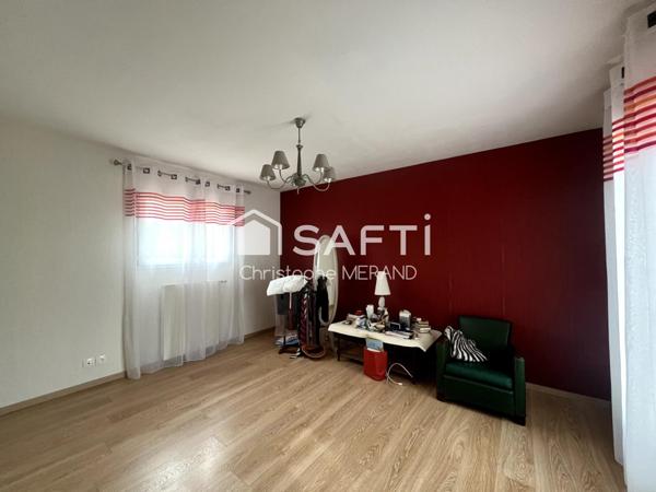 Dans le Centre d'INGRANDES Pavillon 4 chambres