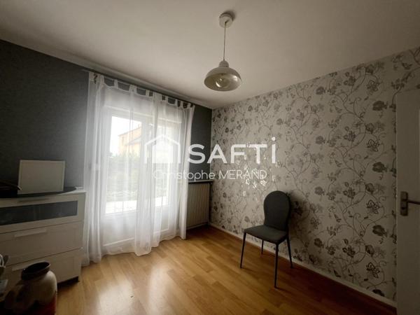 Dans le Centre d'INGRANDES Pavillon 4 chambres