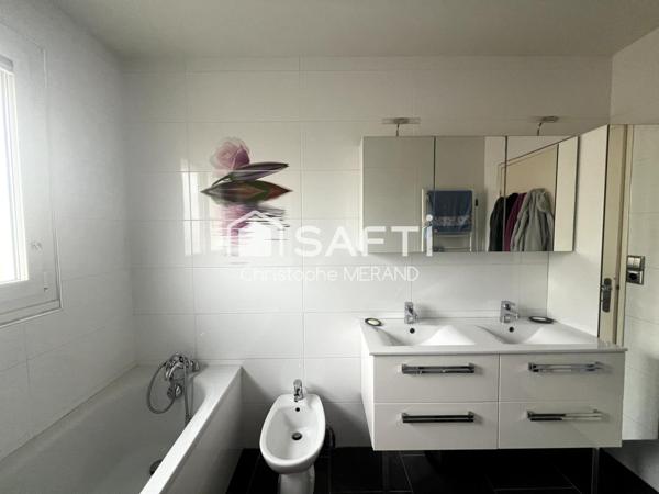 Dans le Centre d'INGRANDES Pavillon 4 chambres