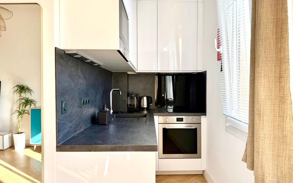 Appartement à vendre    1 pièce • 27 m2 Nice