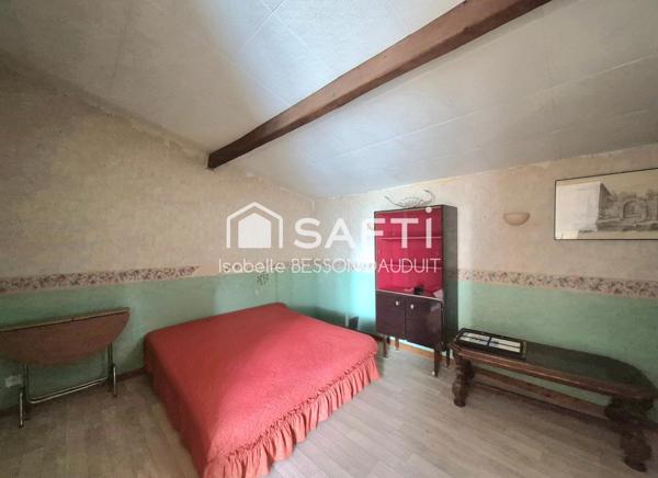 MAISON 3 CHAMBRES - GARAGE SUR 2720M² DE TERRAIN