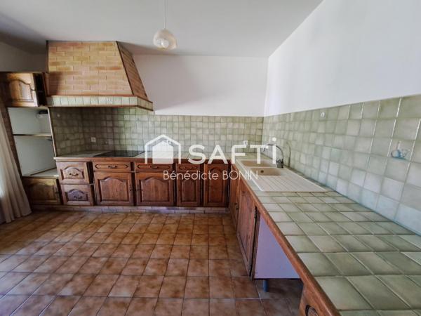 Maison de plain-pied avec 3 chambres et jardin