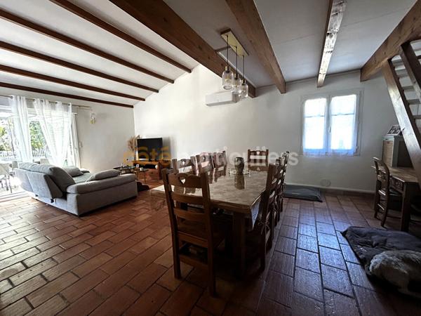 Vente
                Maison283 m² - 8 Pièces -
                    LA TREMBLADE (17390)