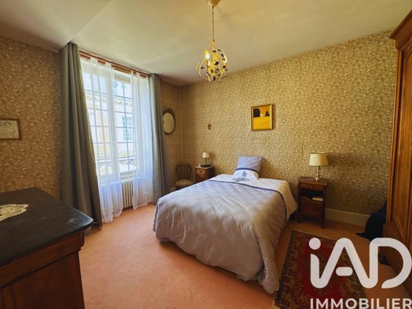 Maison à vendre 9 pièces 233 m² Entrains-sur-Nohain