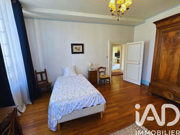 Maison à vendre 9 pièces 233 m² Entrains-sur-Nohain