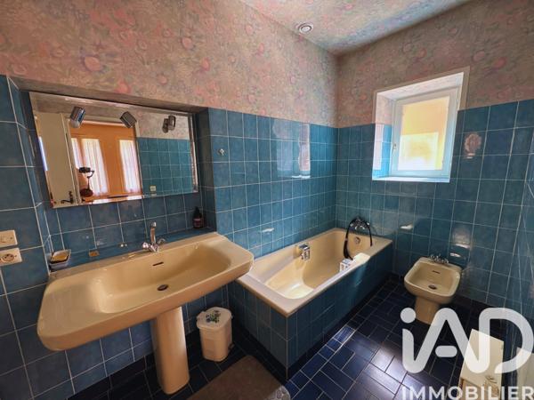 Maison à vendre 9 pièces 233 m² Entrains-sur-Nohain