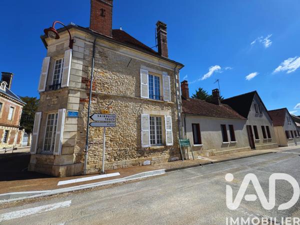 Maison à vendre 9 pièces 233 m² Entrains-sur-Nohain