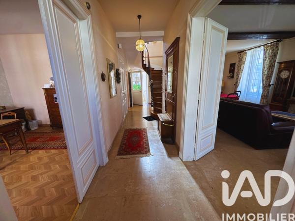 Maison à vendre 9 pièces 233 m² Entrains-sur-Nohain