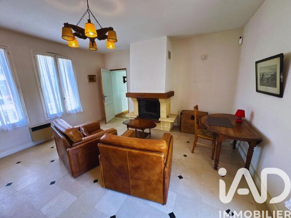 Maison à vendre 9 pièces 233 m² Entrains-sur-Nohain