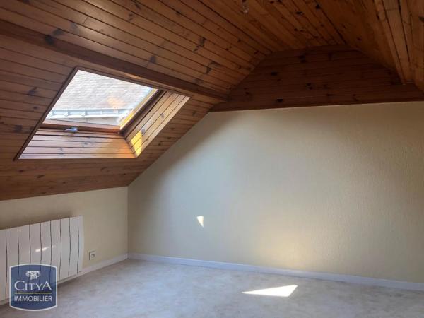 Appartement à louer 2 pièces 31.06m² Laval (53000)