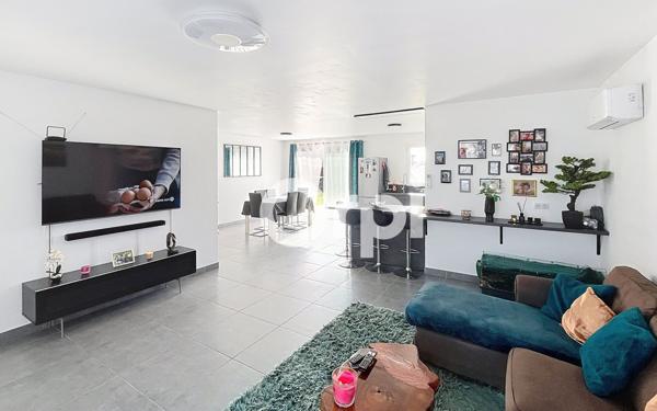 Maison à vendre    5 pièces •  Atur