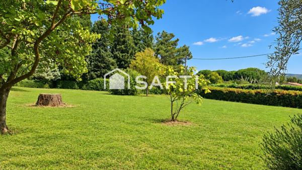 Propriété avec terrain 5000 m², piscine 10X4 m, DPE B, Canal de Provence