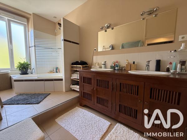 Maison à vendre 5 pièces 141,45 m² Parthenay