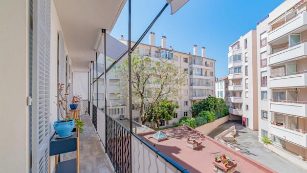 Appartement à vendre |  Antibes |  5 pièces | 143,5 m²