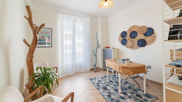 Appartement à vendre |  Antibes |  5 pièces | 143,5 m²