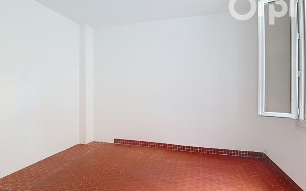 Maison à vendre    7 pièces •  Toulon