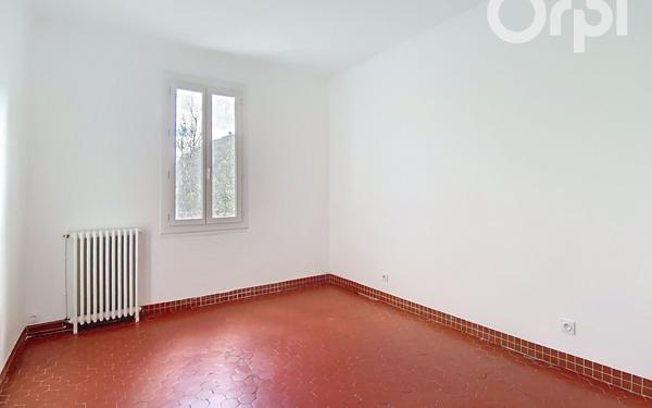 Maison à vendre    7 pièces •  Toulon