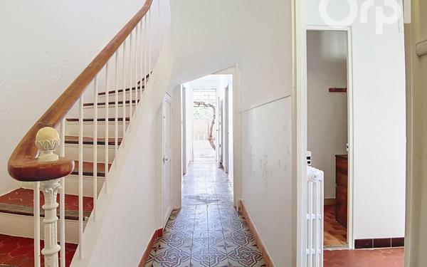 Maison à vendre    7 pièces •  Toulon