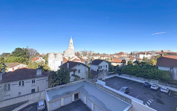 Appartement à vendre    8 pièces • 167 m2 Pau