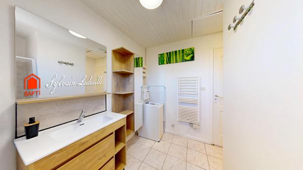 Ensemble de 2 Gîtes indépendants sur 1459 m2 de terrain