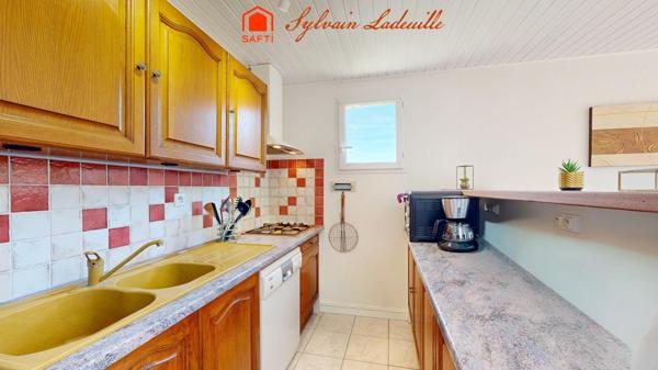 Ensemble de 2 Gîtes indépendants sur 1459 m2 de terrain