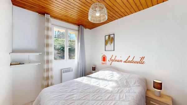 Ensemble de 2 Gîtes indépendants sur 1459 m2 de terrain