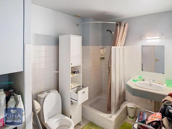 Appartement à louer 2 pièces 49.43m² Auray (56400)