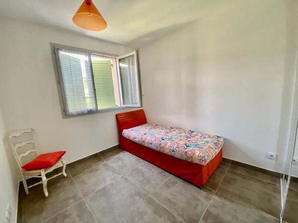 Vente                                                      Appartement
                        
                     3 pièces                      62 m2                     à Bormes-les-Mimosas