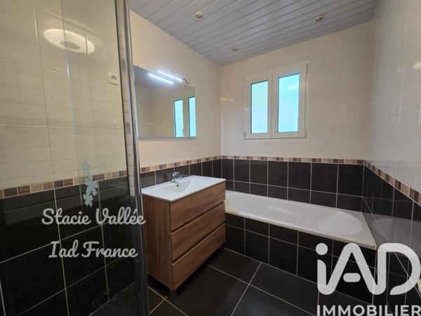 Maison à vendre 5 pièces 128 m² Les Baux-Sainte-Croix