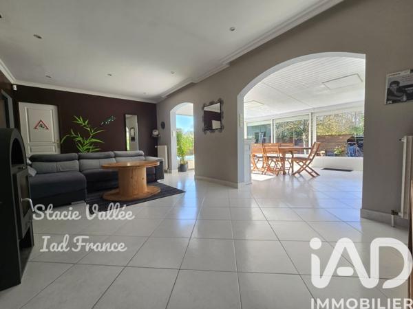 Maison à vendre 5 pièces 128 m² Les Baux-Sainte-Croix