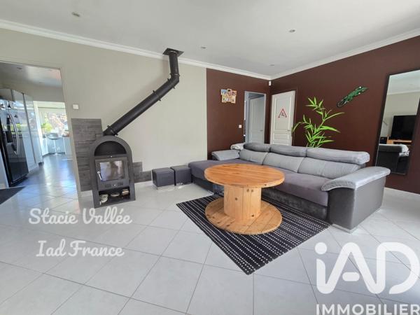 Maison à vendre 5 pièces 128 m² Les Baux-Sainte-Croix