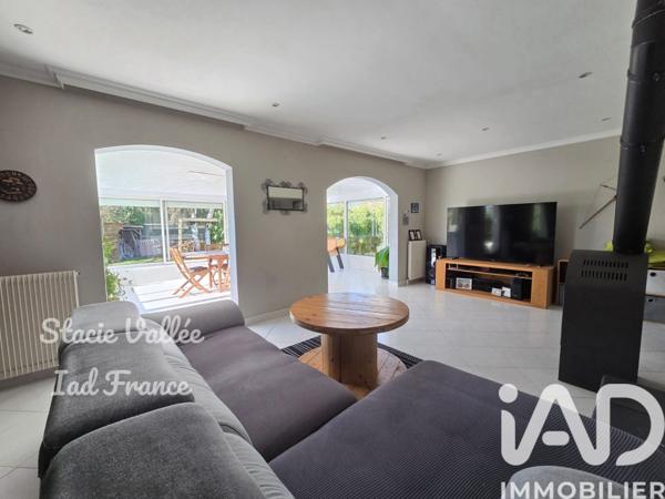 Maison à vendre 5 pièces 128 m² Les Baux-Sainte-Croix