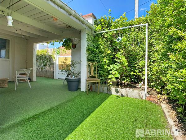 MAISON SEMI-INDIVIDUELLE, 3 CHAMBRES, JARDIN DE VILLE, DEPENDANCE. VILLENEUVE D ASCQ