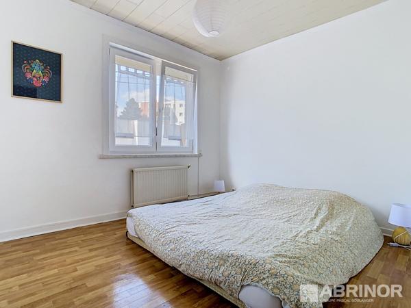 MAISON SEMI-INDIVIDUELLE, 3 CHAMBRES, JARDIN DE VILLE, DEPENDANCE. VILLENEUVE D ASCQ