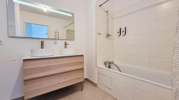 Appartement 4 pièces de 85 M² avec Terrasse - SARTROUVILLE , Sartrouville Appartement 4 pièces de 85 M² avec Terrasse - SARTROUVILLE , Sartrouville