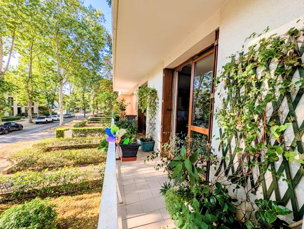 MAISONS-LAFFITTE - Appartement 4 pièces de 80 M² + balcons + cave + séchoir + parking extérieur , Maisons laffitte MAISONS-LAFFITTE - Appartement 4 pièces de 80 M² + balcons + cave + séchoir + parking extérieur , Maisons laffitte