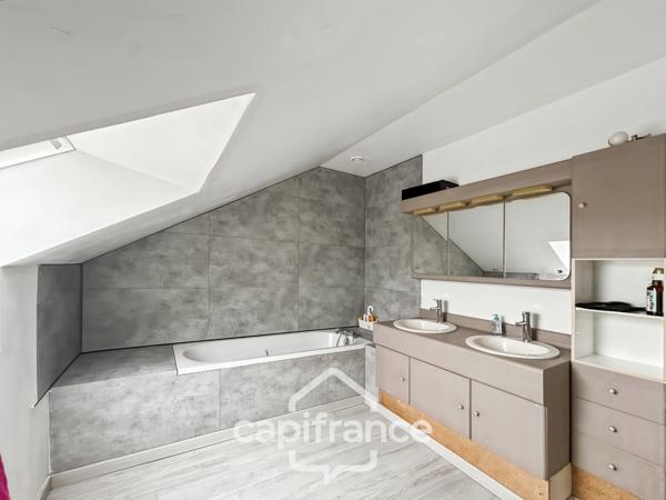 Bien d'exception : Loft familial de 254 m², 6 chambres, terrain clos de 1 900 m²