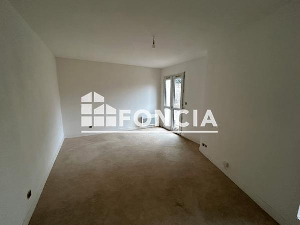 Location Studio 20.85 m² - 17 RUE DES CAPUCINS Dreux 28100