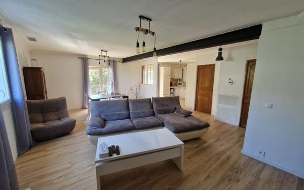 Maison à vendre    6 pièces •  Milhaud