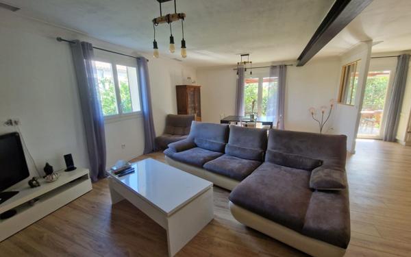 Maison à vendre    6 pièces •  Milhaud