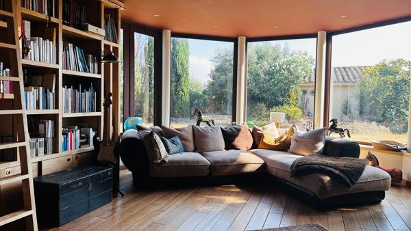 Maison 225 m² + studio sur 1 100 m² de terrain